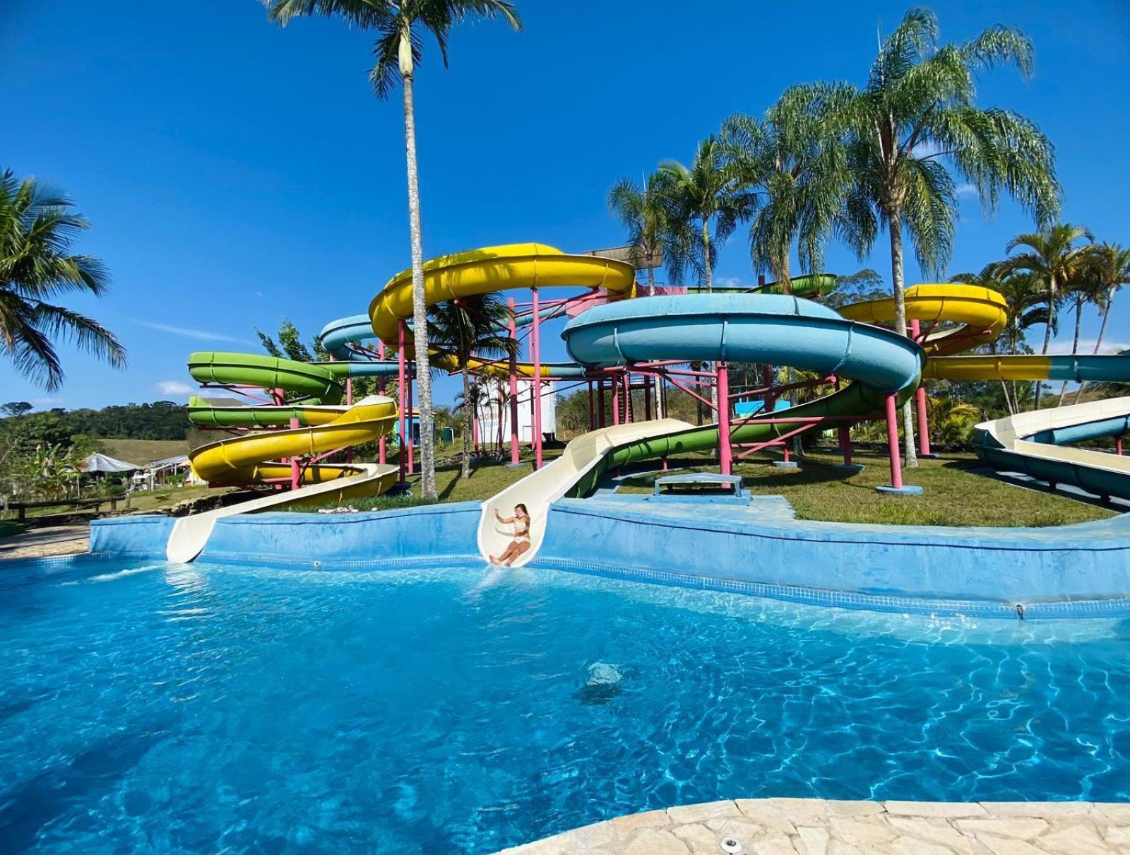 Flat Particular Adeias Das Aguas Park Resort Барра-ду-Пираи Экстерьер фото